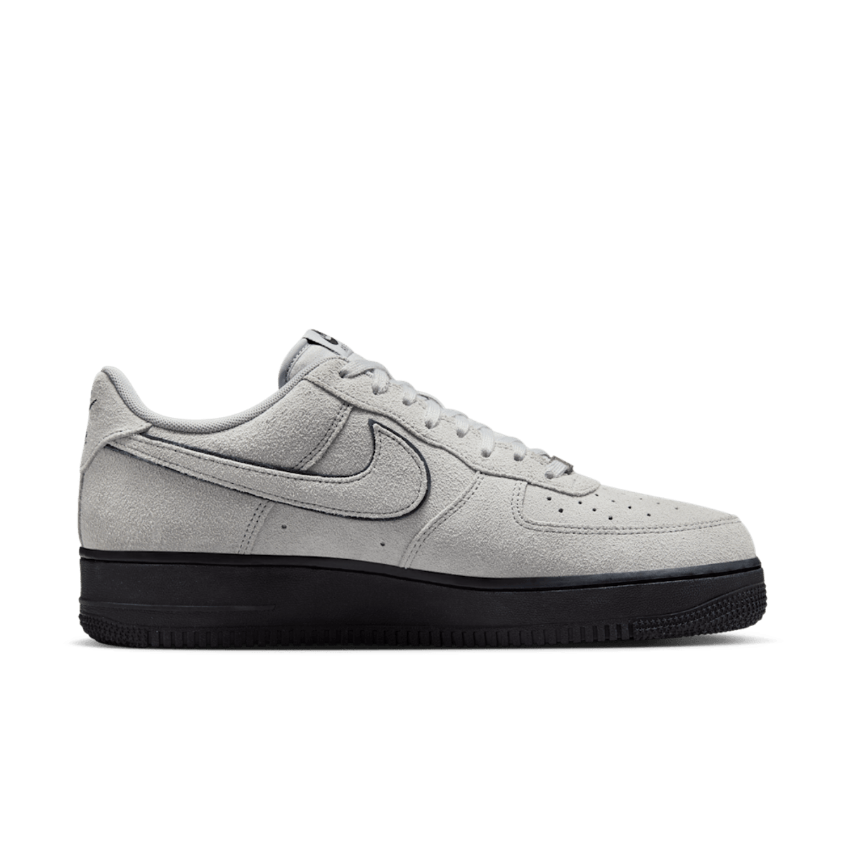 Nike Air Force 1 '07 LV8